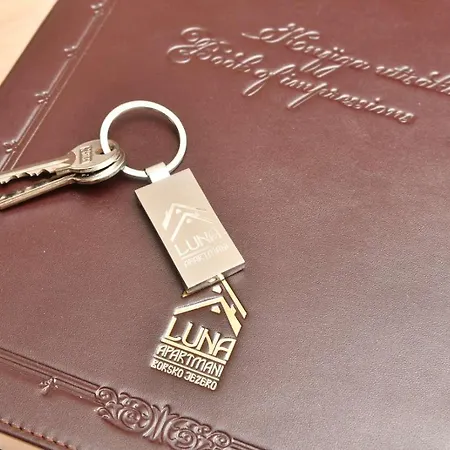 Luna, Borsko Jezero *