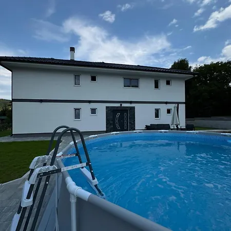 Luna, Borsko Jezero Bor