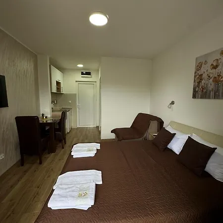 Luna, Borsko Jezero Bor