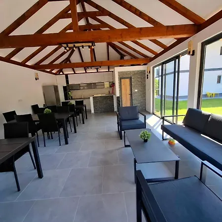 Luna, Borsko Jezero Bor