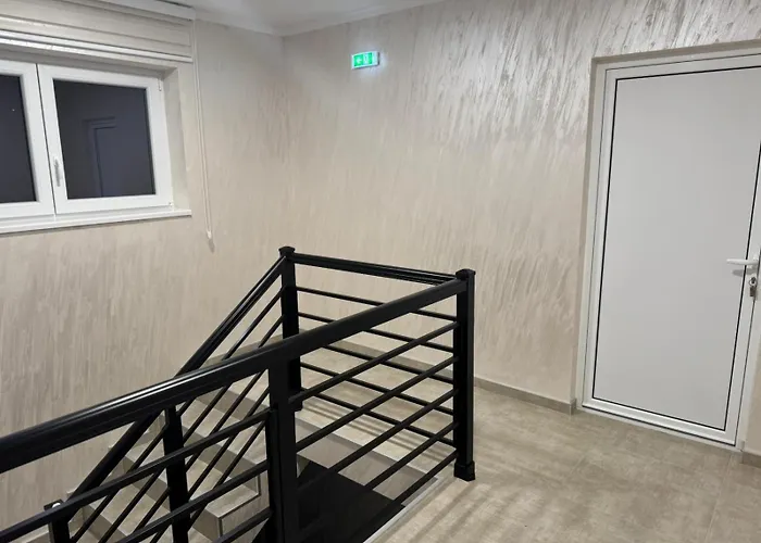 Luna, Borsko Jezero *