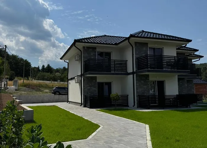 Luna, Borsko Jezero * 博尔